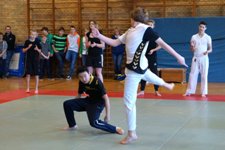 30Nov13ToffTürCapoeira1  A